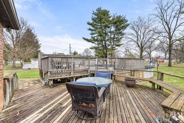 $272,800 | 1015 Lowden Road, Streator, IL 61364