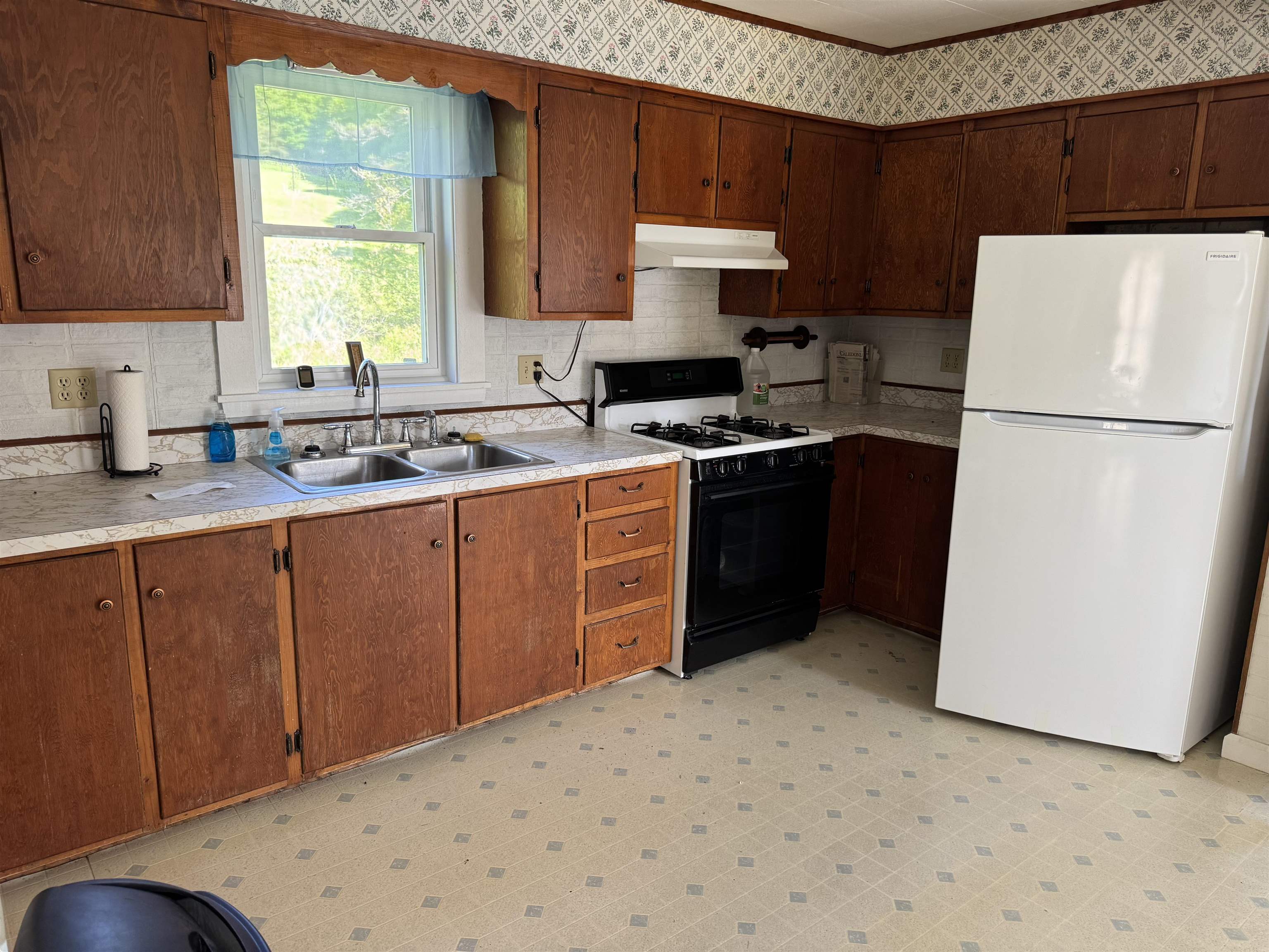 85 Creek Road Craftsbury, VT 05826 - Photo 6 of 19