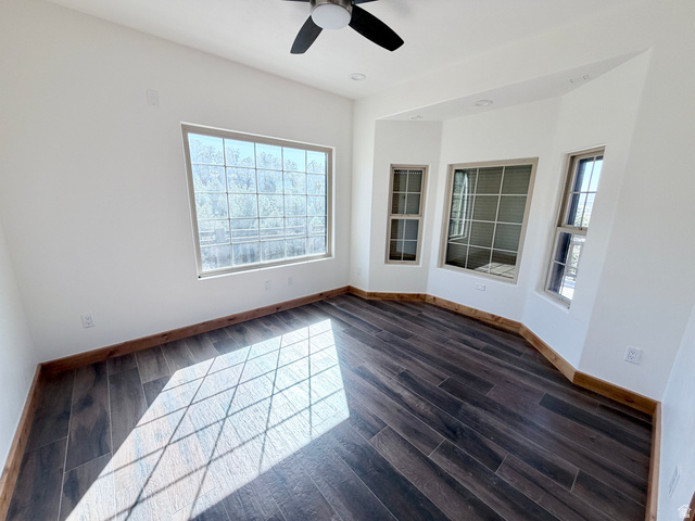985 Russell Road Hatch, UT 84735 - Photo 8 of 45