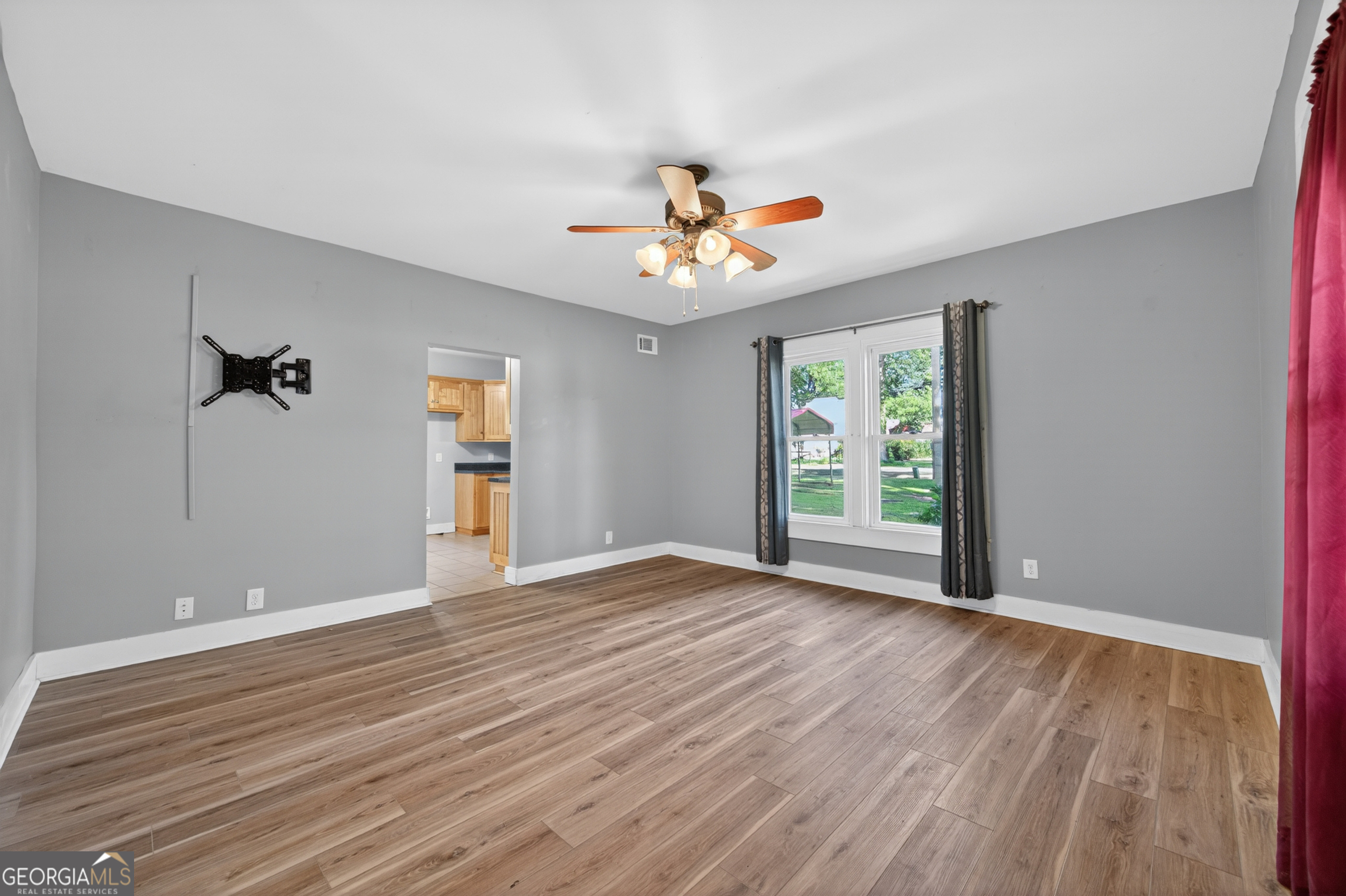 98 South 5th Street Colbert, GA 30628 - Photo 6 of 43