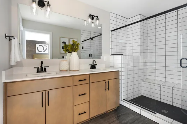 $739,990 | 838 South Woodlawn Avenue, St. Paul, MN 55116