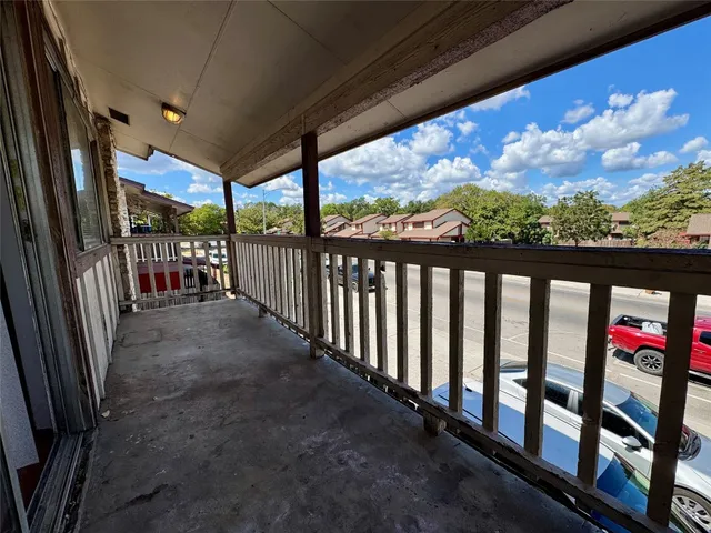 $995 | 8905 Parkfield Drive, Unit 201, Austin, TX 78758