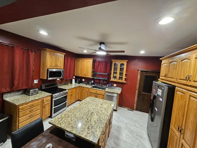 $260,000 | 465 Galena Street, Benton, WI 53803