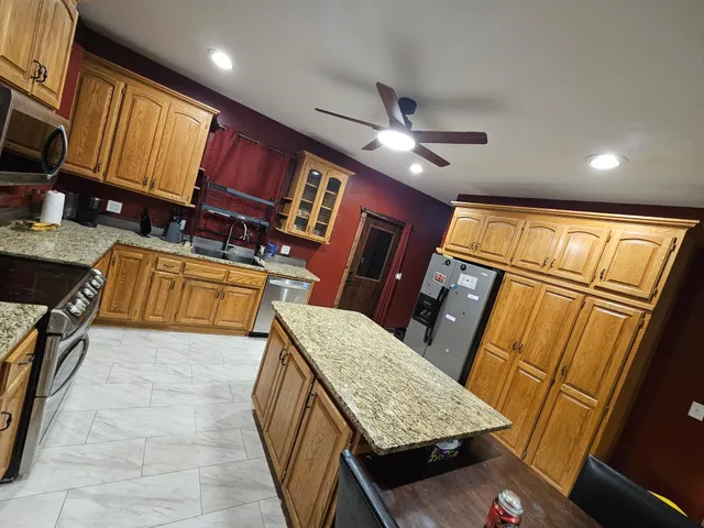 $260,000 | 465 Galena Street, Benton, WI 53803