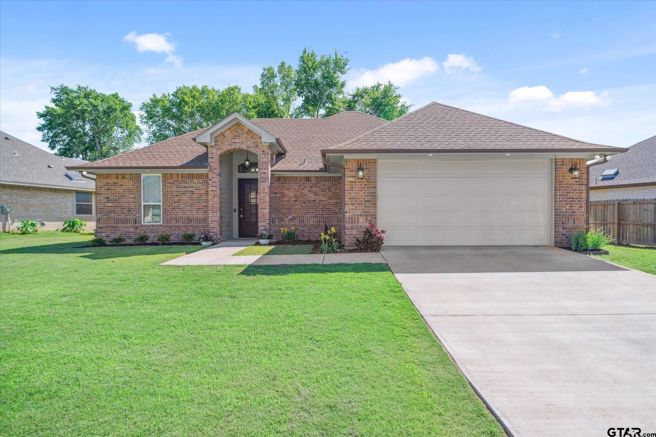 2231 Rana Park Flint, TX 75762 - Photo 5 of 37