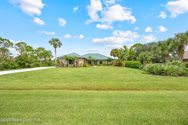 $850,000 | 5627 Cypress Creek Drive, Grant, FL 32949