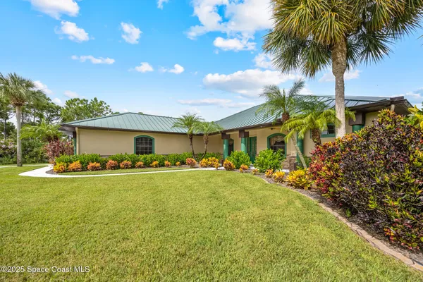 $825,000 | 5627 Cypress Creek Drive, Grant, FL 32949