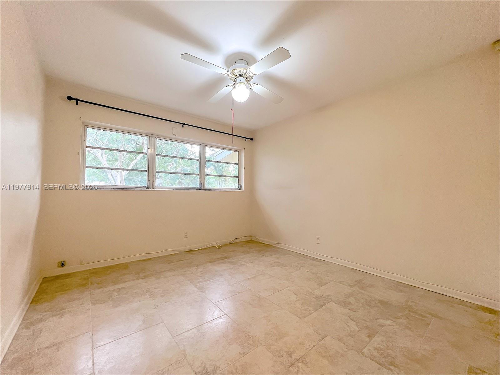 192 Southwest 62nd Terrace Plantation, FL 33317 - Photo 32 of 49