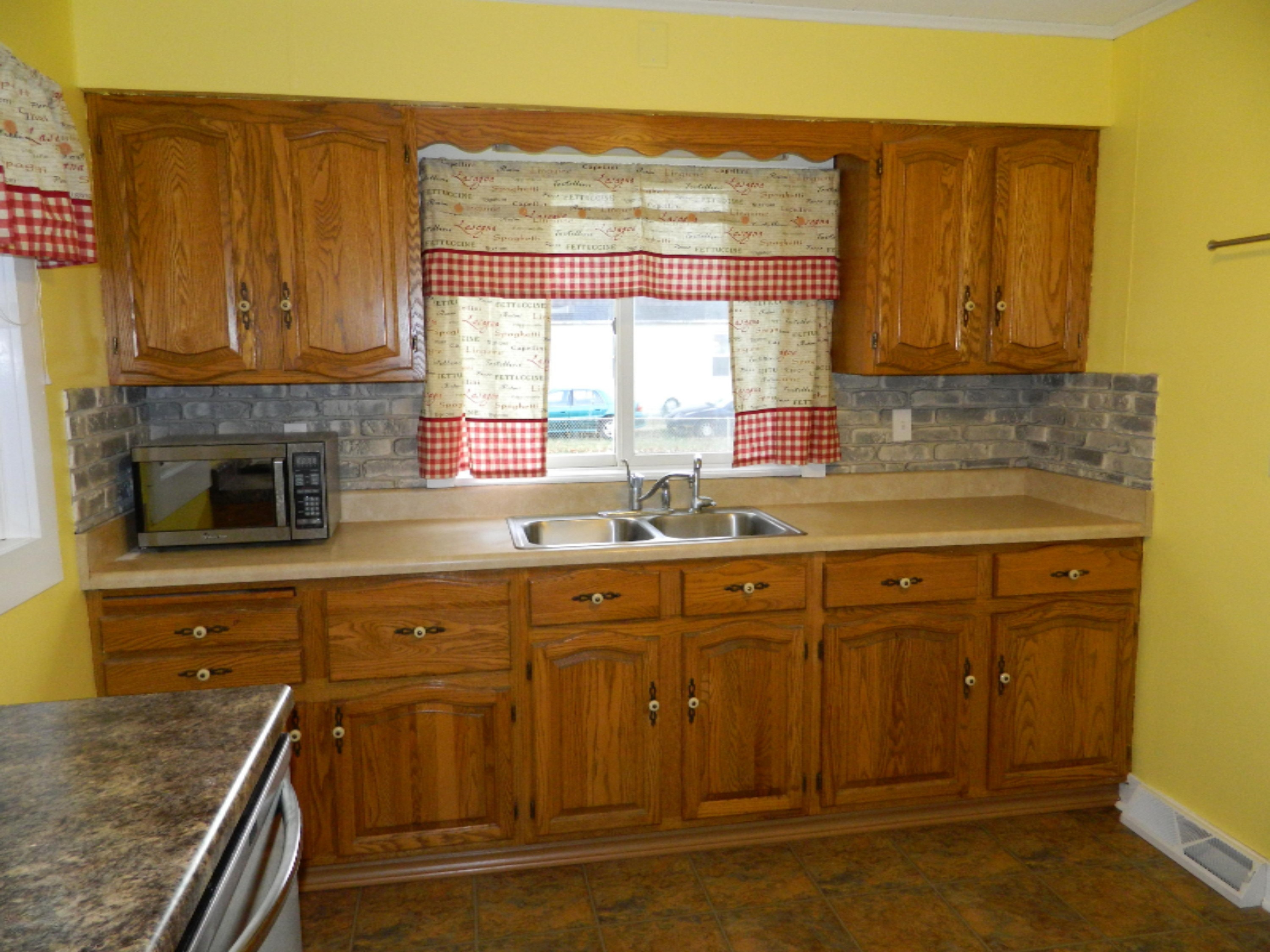 1034 South Constantine Street Three Rivers, MI 49093 - Photo 6 of 11 Kitchen