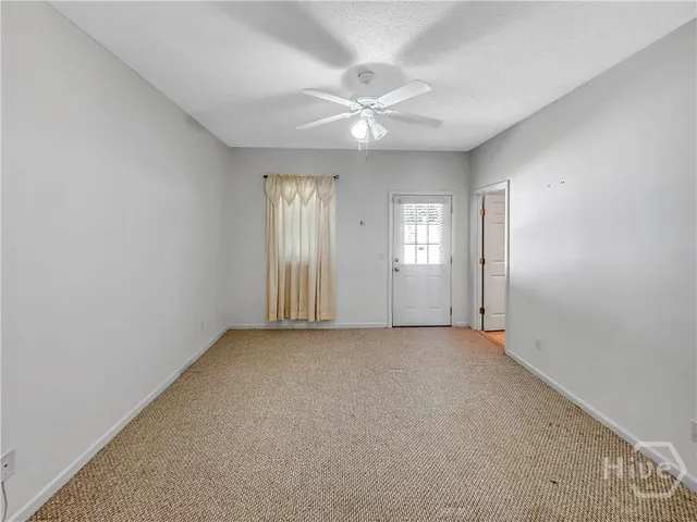 $1,900 | 400 Tibet Avenue, Savannah, GA 31406