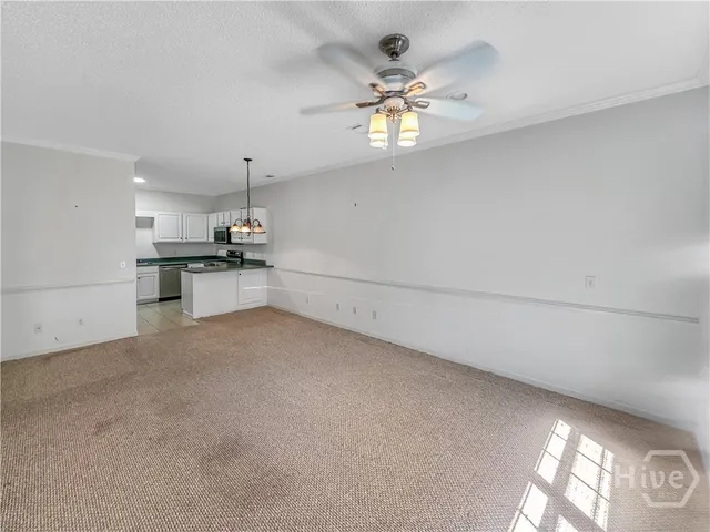 $1,900 | 400 Tibet Avenue, Savannah, GA 31406