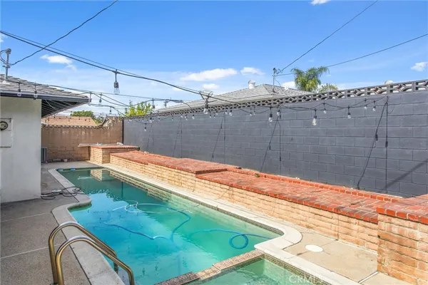 $769,000 | 5450 Bonnie Brae Street, Montclair, CA 91763