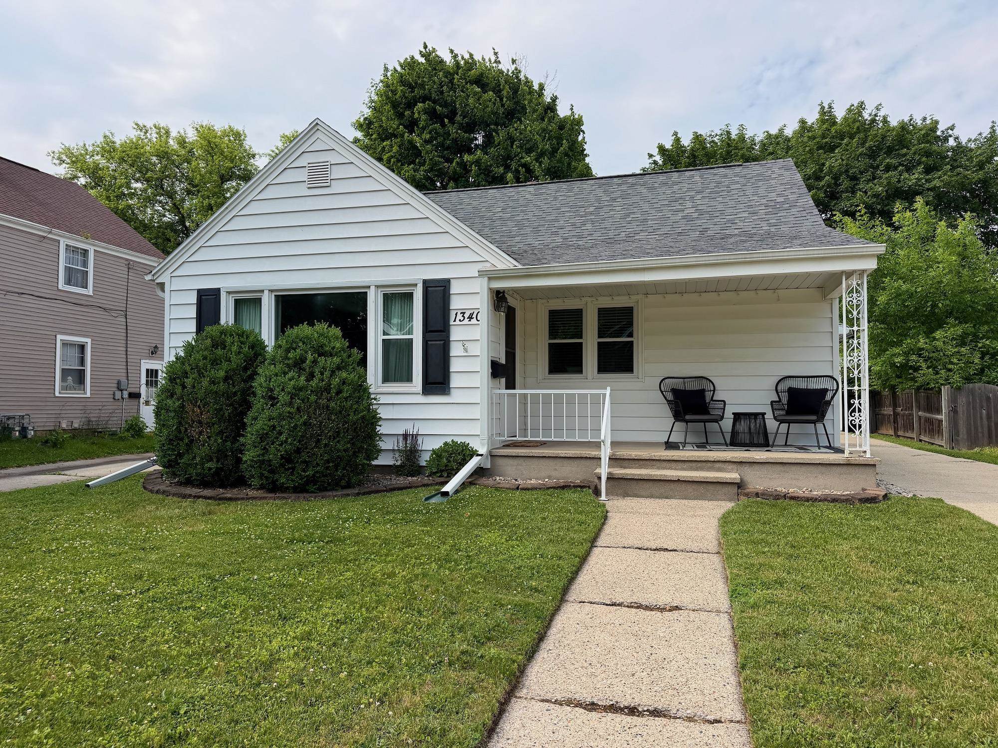 1340 West Commercial Street Appleton, WI 54914 - Photo 1 of 18