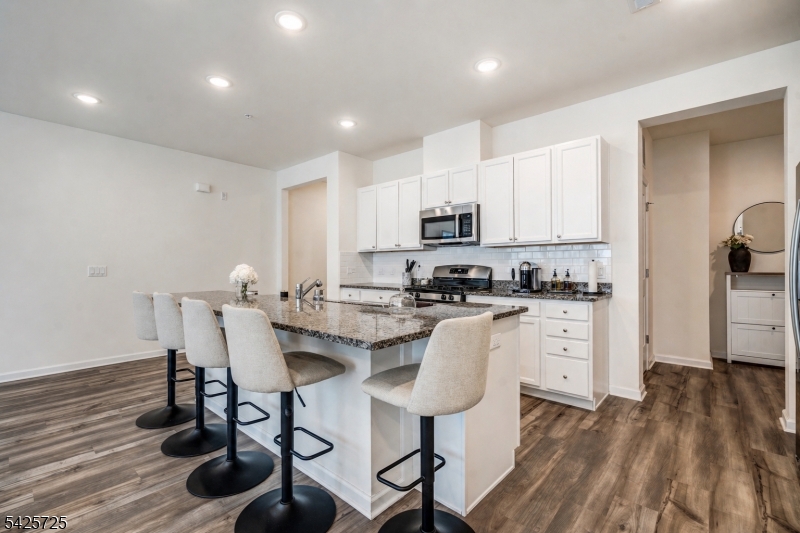 734 Station Road Dunellen, NJ 08812 - Photo 9 of 29