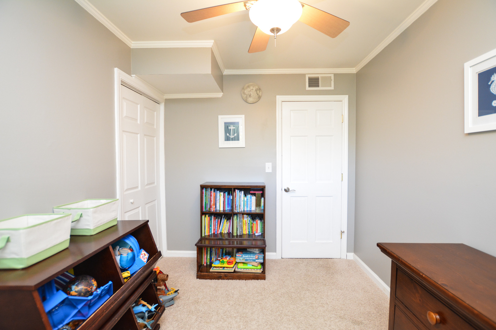 36 Johnathan Road Lake Zurich, IL 60047 - Photo 21 of 25 a living room with furniture and baby crib