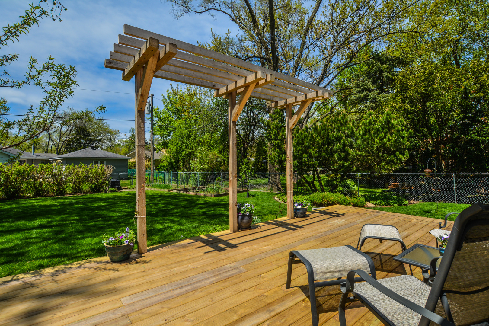 36 Johnathan Road Lake Zurich, IL 60047 - Photo 5 of 25 a view of swimming pool with a patio