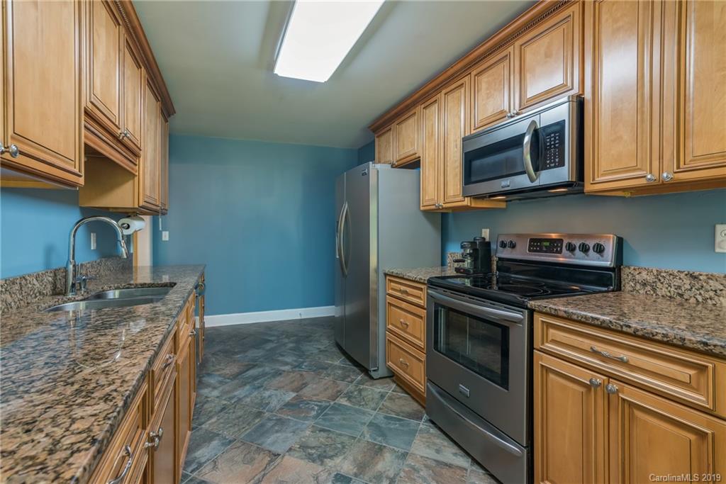 123 Gray Court Rutherfordton, NC 28139 - Photo 9 of 31 Gallery Image 9