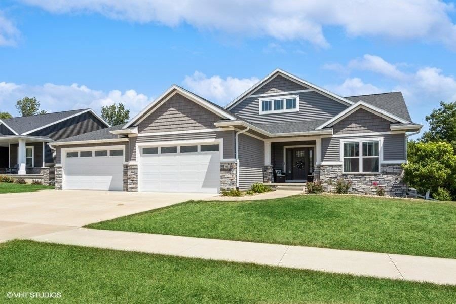 2931 Diamondback Road Hiawatha, IA 52233 - Photo 1 of 43 Gallery Image 1