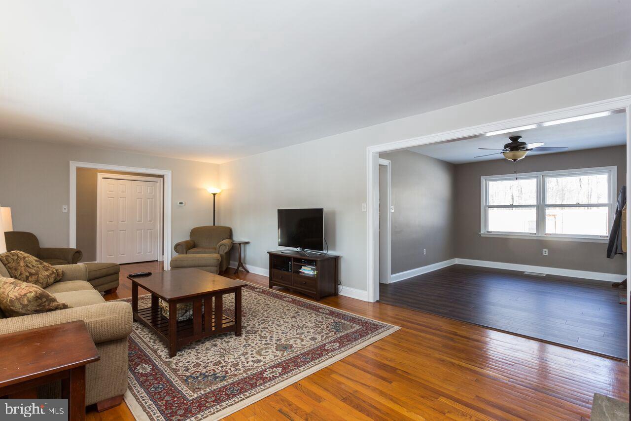 280 Cambridge Road Coatesville, PA 19320 - Photo 6 of 28