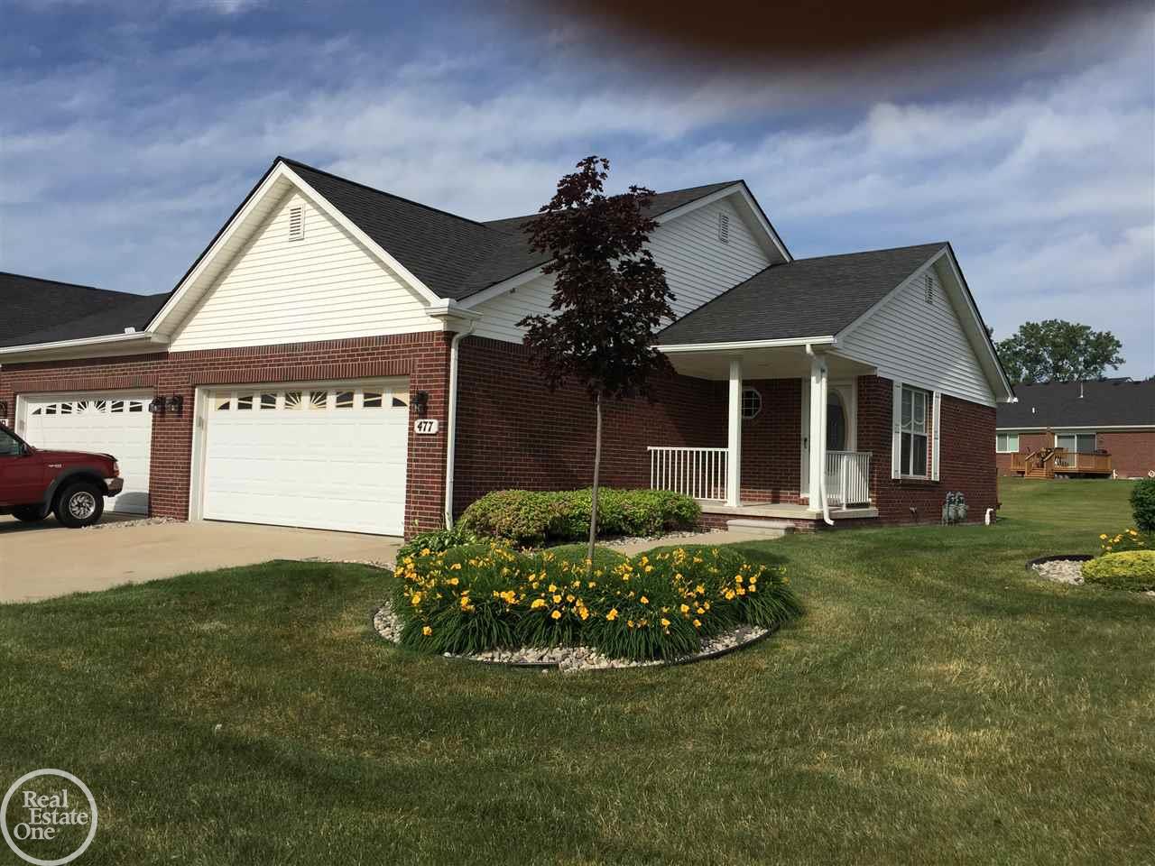 477 Newcastle Lane Romeo, MI 48065 - Photo 2 of 23 31294995-1.JPG
