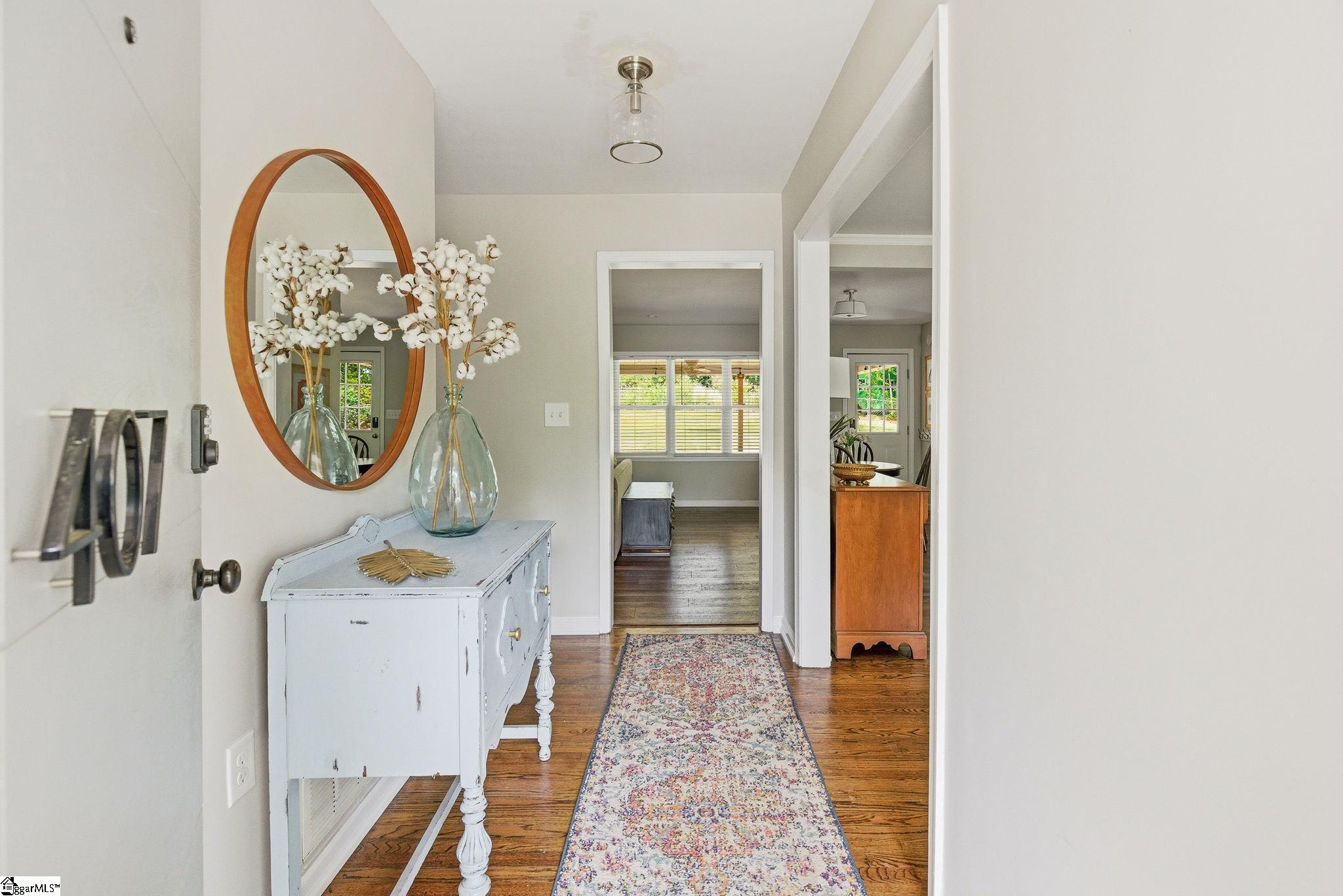 407 Ravenal Road Anderson, SC 29621 - Photo 6 of 46