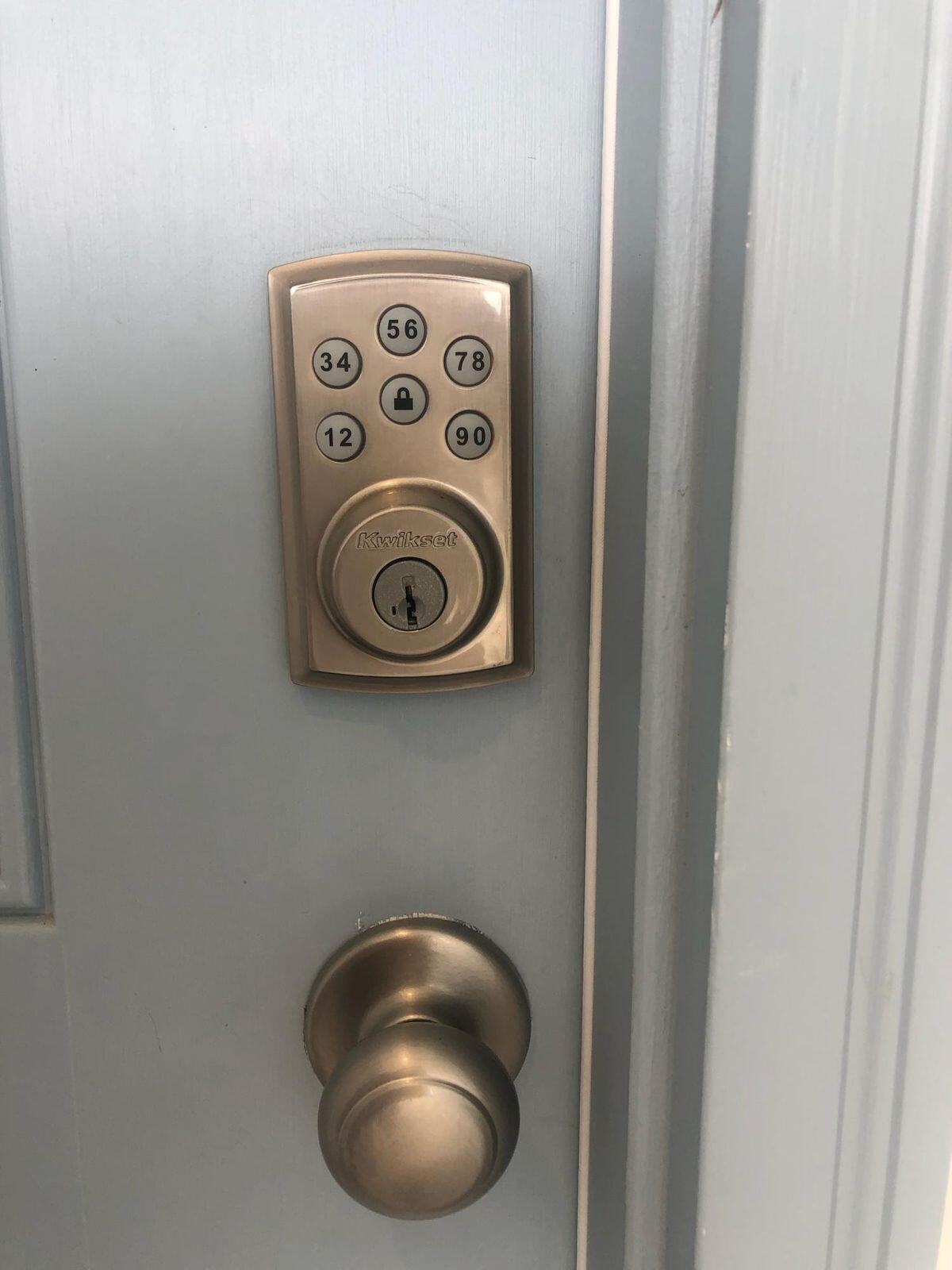 6533 Burleson Boulevard Crestview, FL 32539 - Photo 31 of 38 a close up of a wall with a dryer and next to it