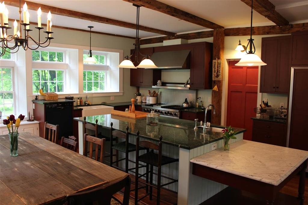 29 S Road Deerfield, NH 03037 - Photo 3 of 27
