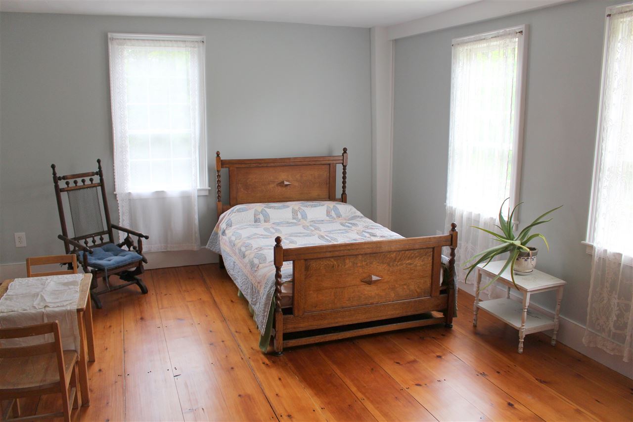 29 S Road Deerfield, NH 03037 - Photo 21 of 27
