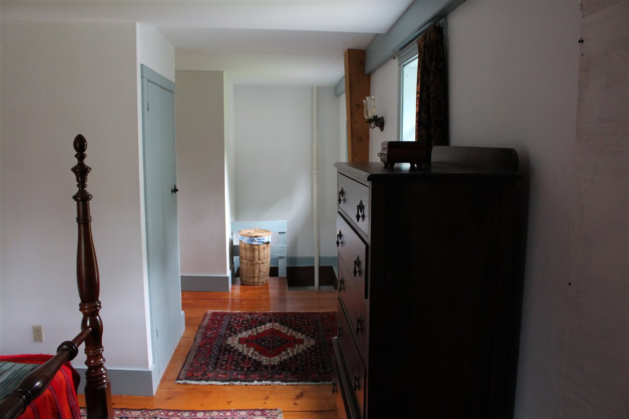 29 S Road Deerfield, NH 03037 - Photo 23 of 27