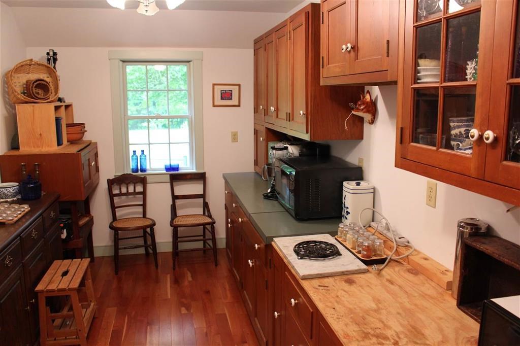 29 S Road Deerfield, NH 03037 - Photo 8 of 27