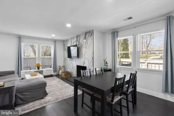 $345,000 | 11317 Hawks Ridge Terrace, Unit 91, Germantown, MD 20876