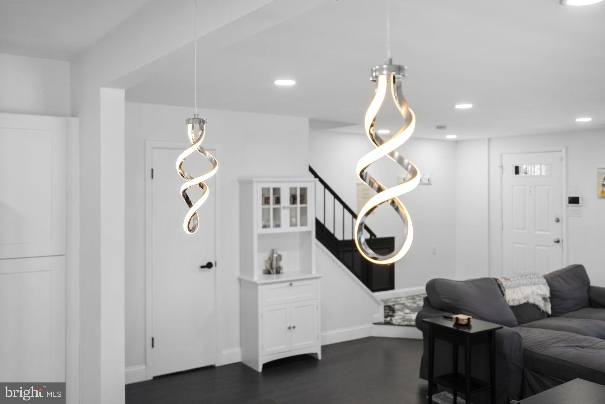 11317 Hawks Ridge Terrace, Unit 91 Germantown, MD 20876 - Photo 20 of 41 Modern elegance in bright spaces.