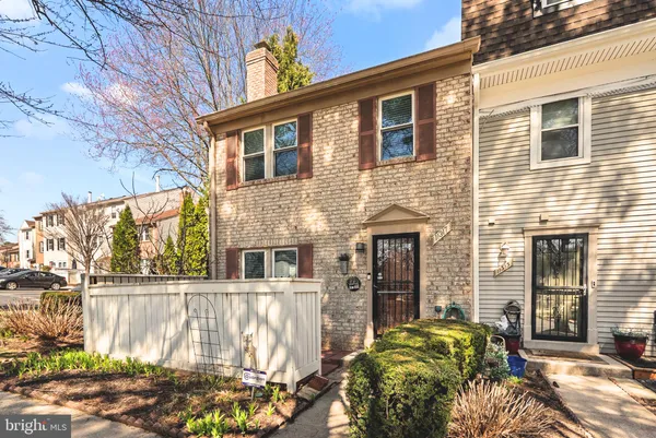 $345,000 | 11317 Hawks Ridge Terrace, Unit 91, Germantown, MD 20876