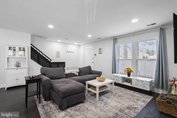 $345,000 | 11317 Hawks Ridge Terrace, Unit 91, Germantown, MD 20876