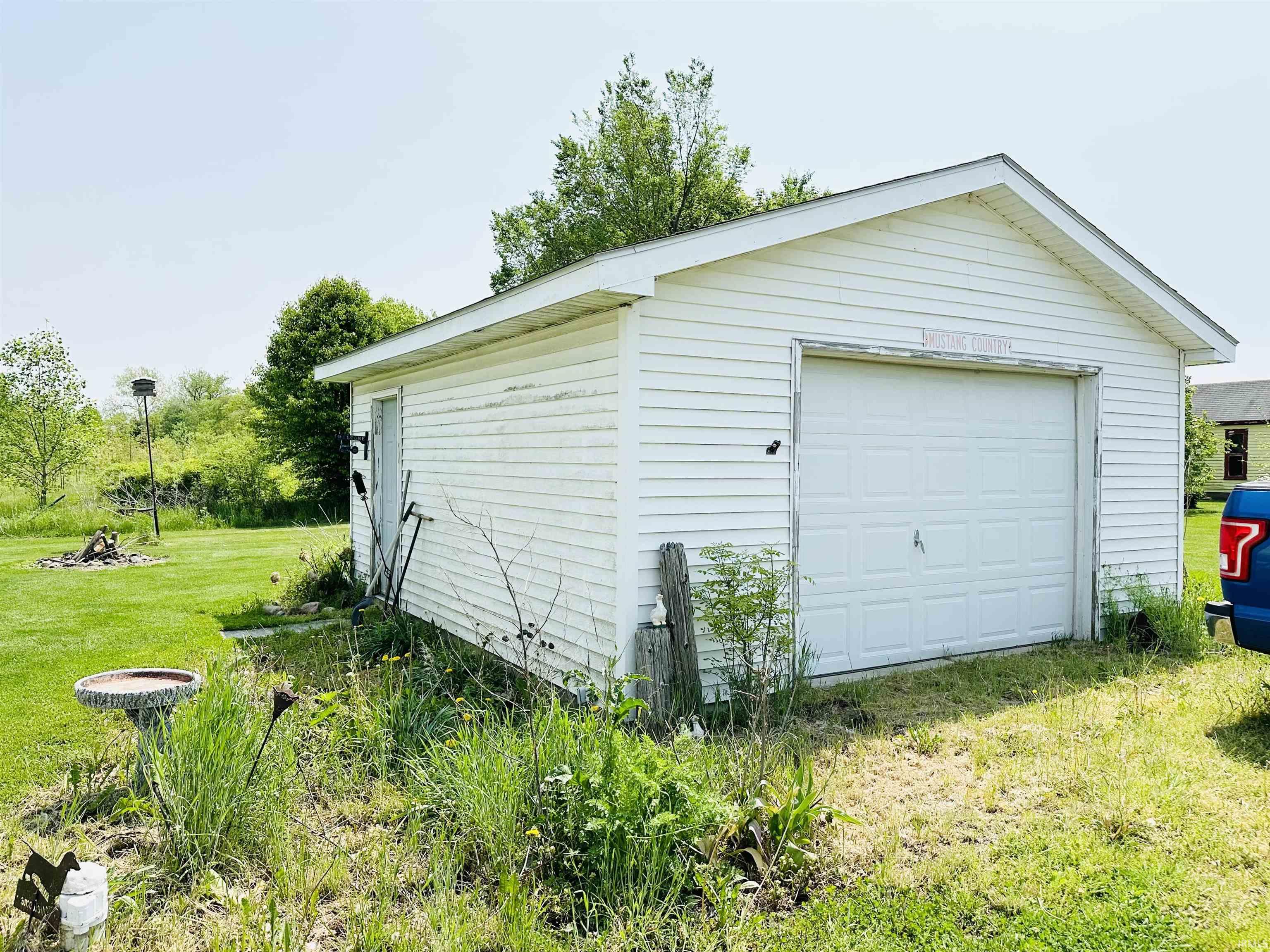 69600 Sycamore Road Walkerton, IN 46574 - Photo 6 of 24