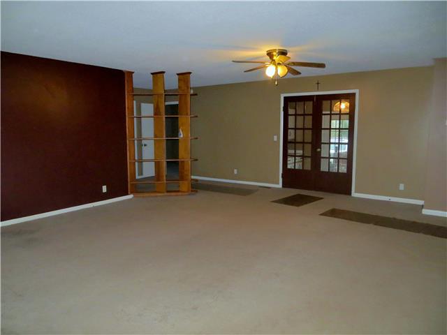 125 Hunter Road Fayetteville, TN 37334 - Photo 13 of 14 a view of an empty room with a window