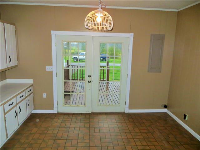 125 Hunter Road Fayetteville, TN 37334 - Photo 14 of 14 a view of entryway with kitchen