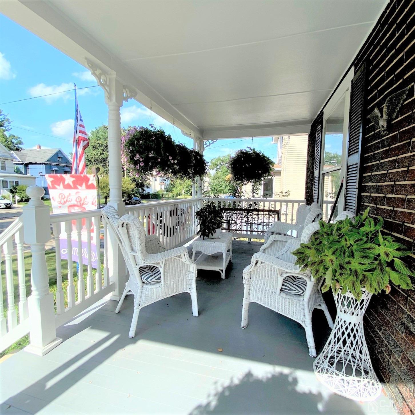 523 Front Street Dunellen, NJ 08812 - Photo 4 of 26 Gallery Image 4