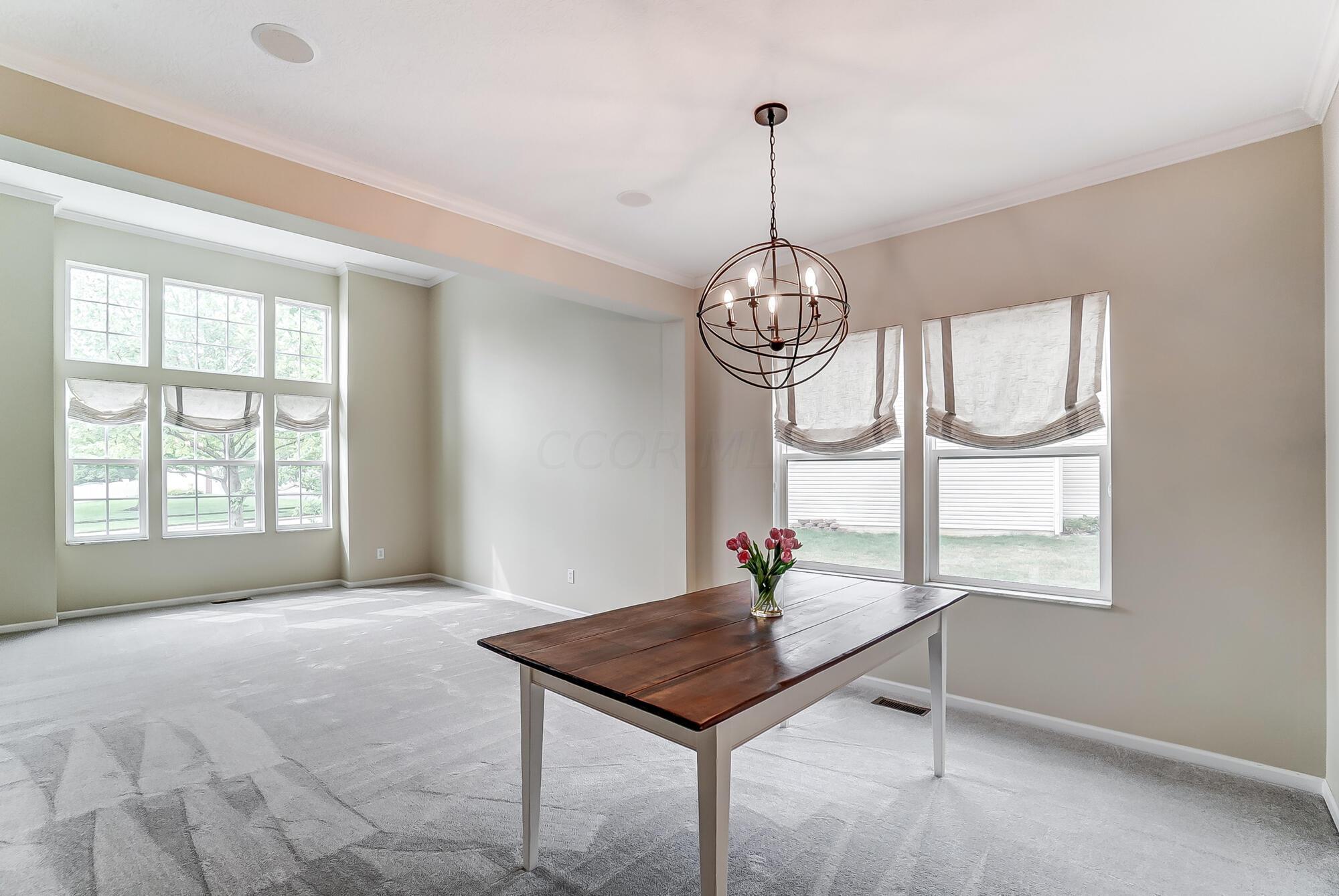 7440 Rolling Ridge Way Westerville, OH 43082 - Photo 27 of 85 Dining