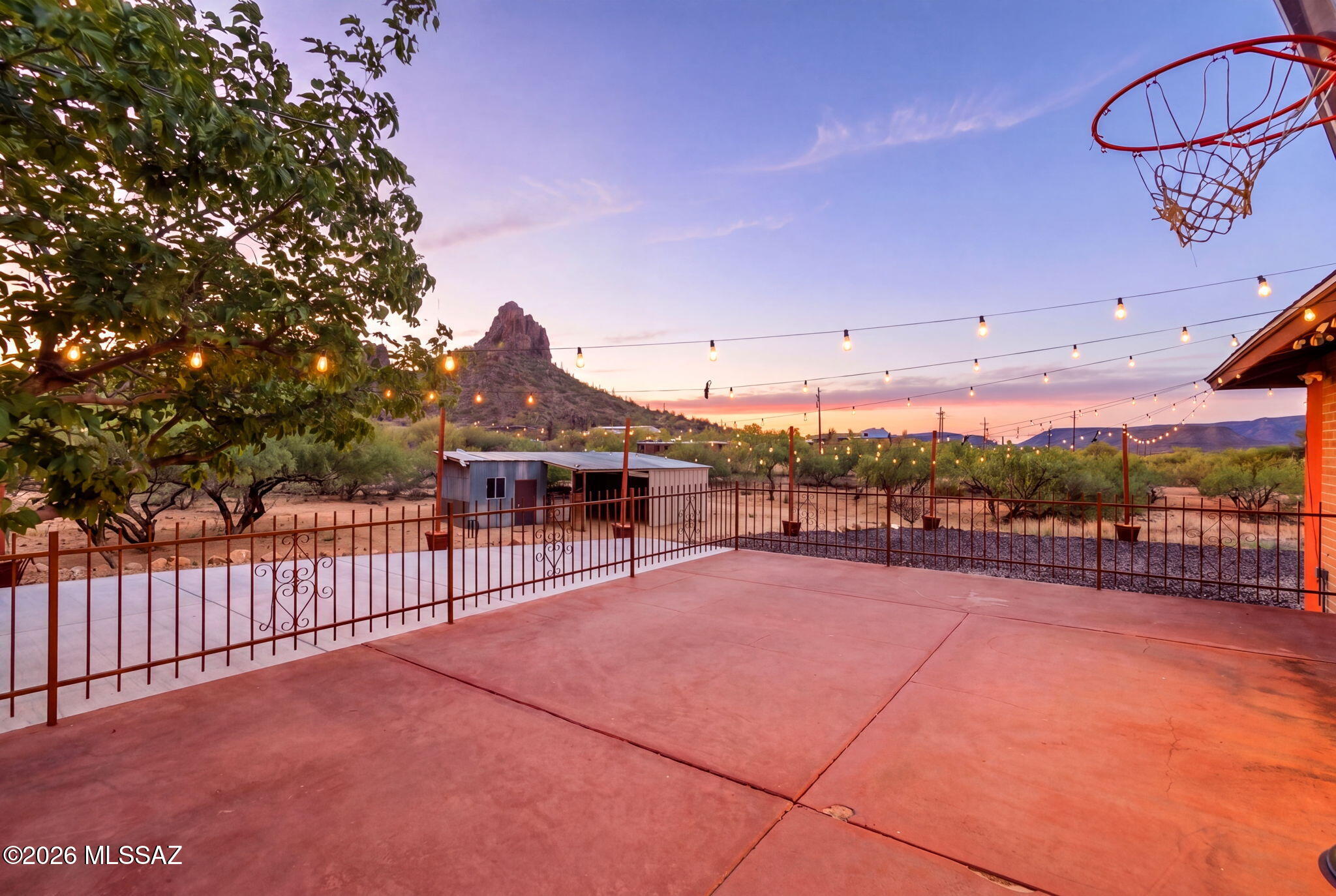 5645 South Caballo Road Tucson, AZ 85746 - Photo 33 of 43 Back patio