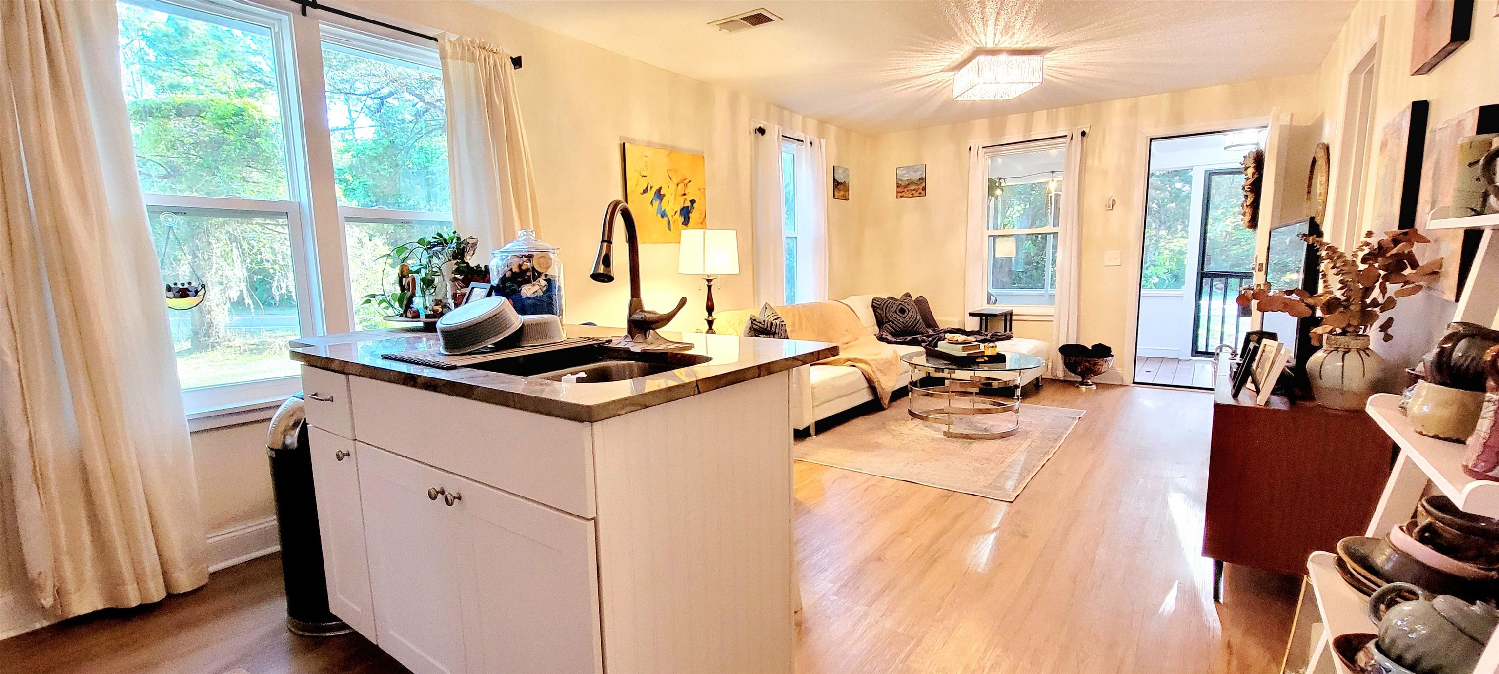 1295 Woodlawn Road St. Augustine, FL 32084 - Photo 10 of 19 a room with musical instrument equipment