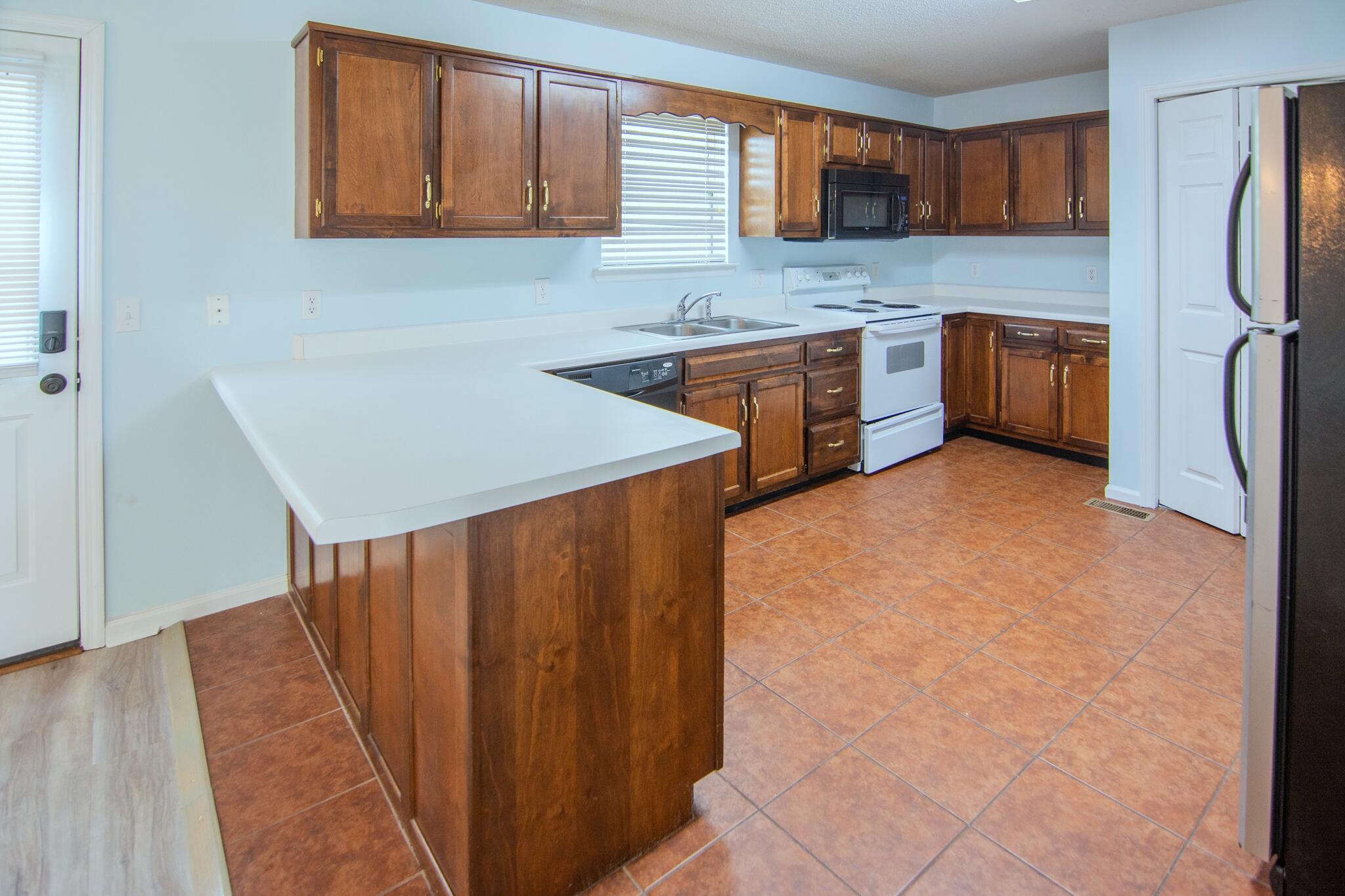 1244 North Concord Road, Unit C Chattanooga, TN 37421 - Photo 11 of 25 1244NConcordRd-11
