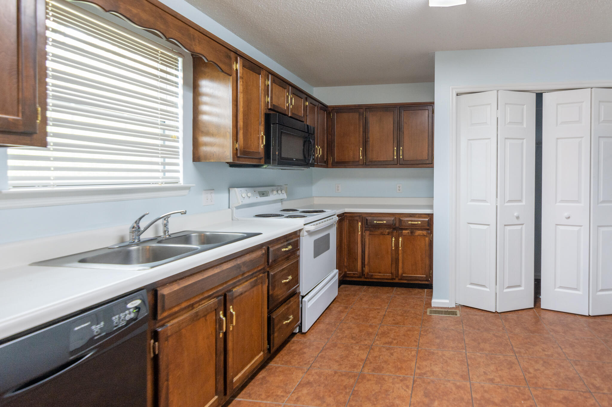 1244 North Concord Road, Unit C Chattanooga, TN 37421 - Photo 12 of 25 1244NConcordRd-12