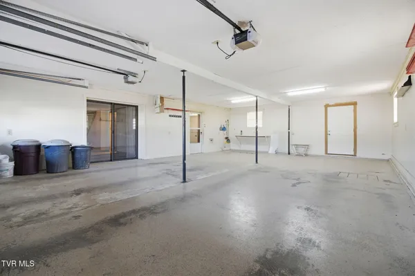 $425,000 | 970 C M Jones Road, Greeneville, TN 37745