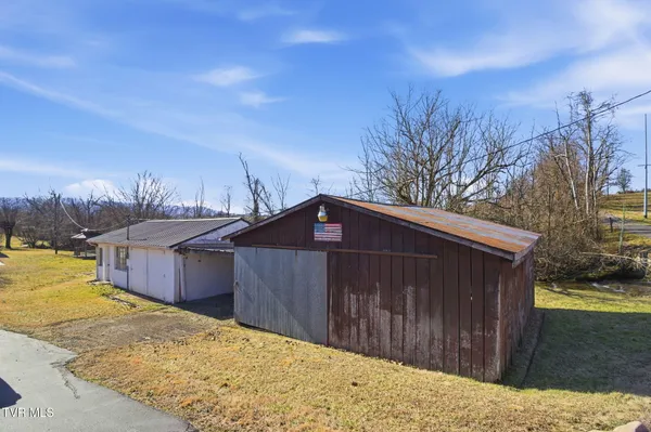 $425,000 | 970 C M Jones Road, Greeneville, TN 37745