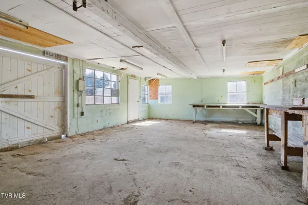 $425,000 | 970 C M Jones Road, Greeneville, TN 37745