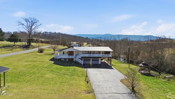 $425,000 | 970 C M Jones Road, Greeneville, TN 37745