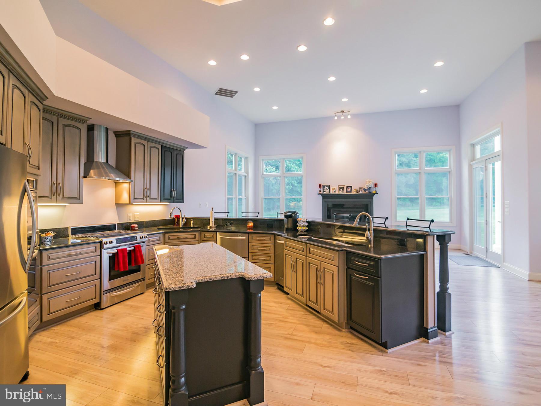 22850 Bayside Road Leonardtown, MD 20650 - Photo 5 of 30 Kitchen