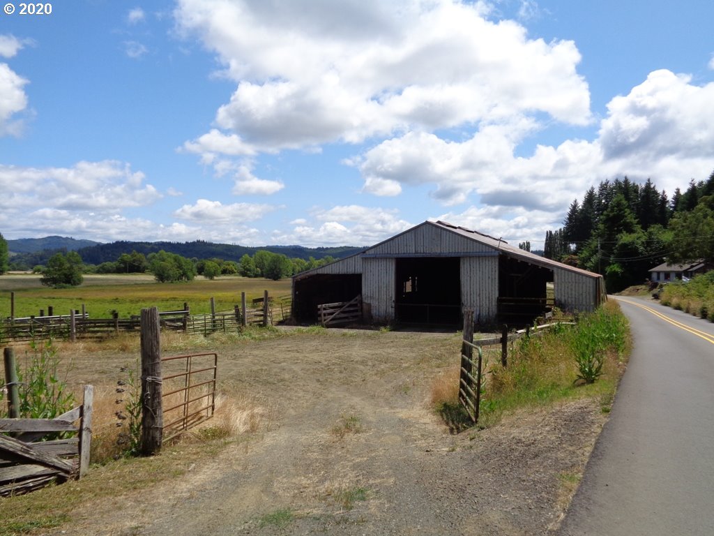 52956 Stringtown Road Myrtle Point, OR 97458 - Photo 2 of 32 Gallery Image 2