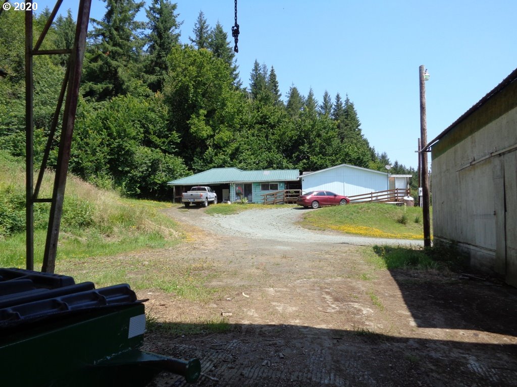 52956 Stringtown Road Myrtle Point, OR 97458 - Photo 13 of 32 Gallery Image 13
